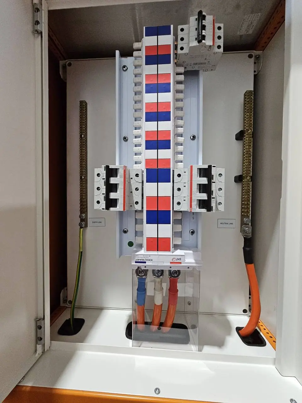 Busbar chamber inside a main switchboard