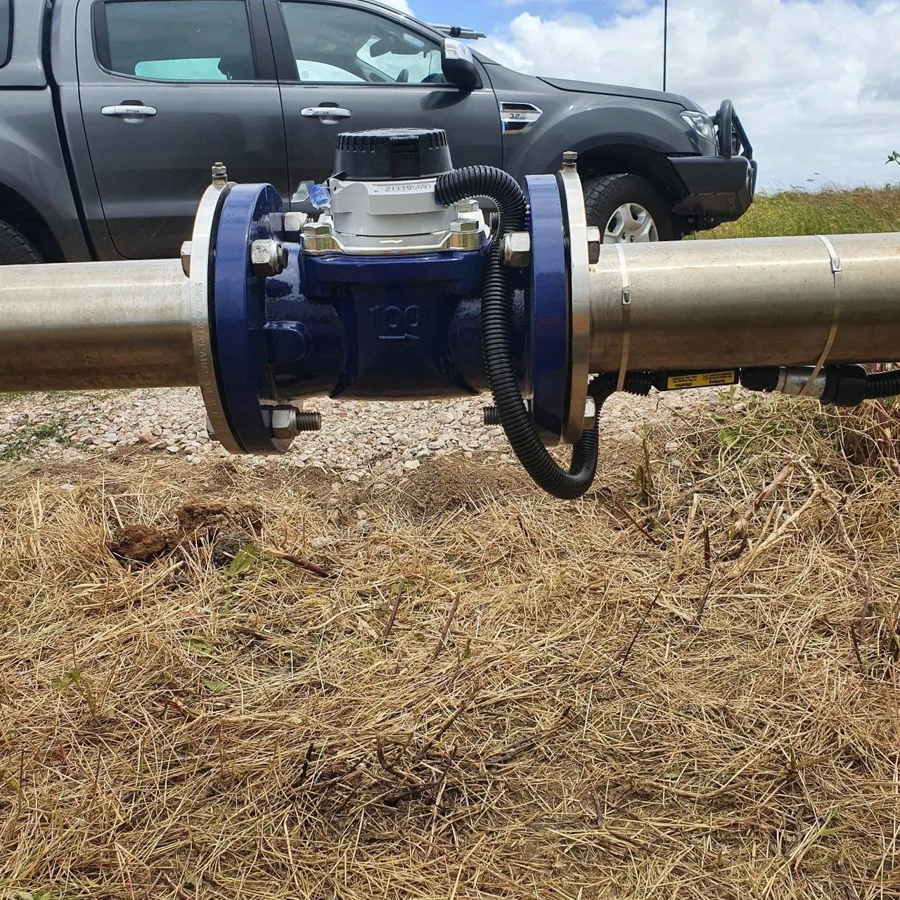 Non-urban water meter installed on an irrigation pipe